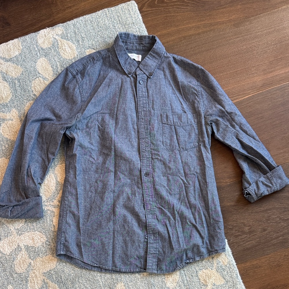 Everlane - The Must-Have Shirt in Linen